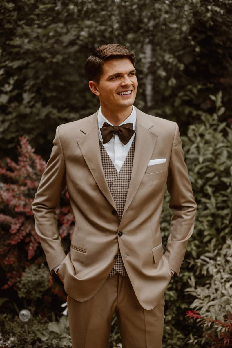 Trendy 2023 kolory garniturów