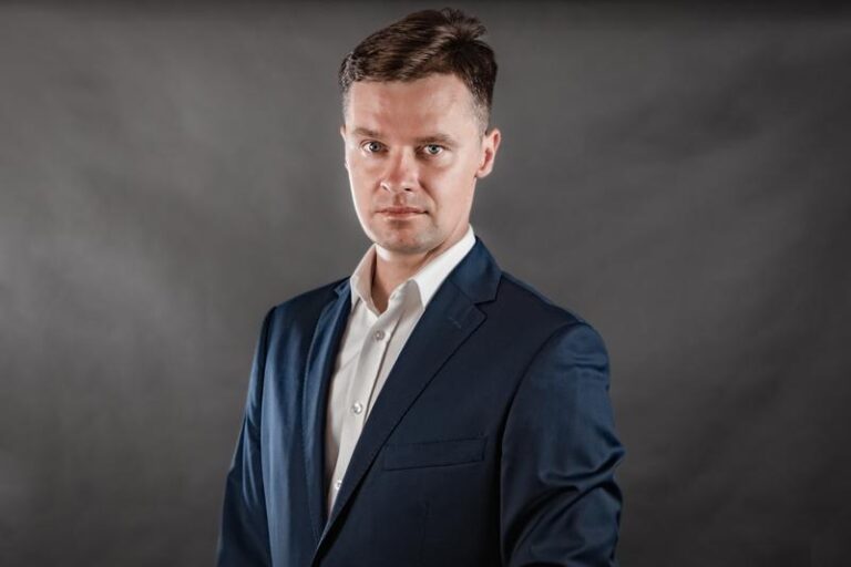 Odkryj tajemnice znaczenia imion męskich: Piotr w świetle symboliki i historii