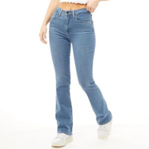 Czym są męskie jeansy bootcut i dlaczego warto je mieć w swojej szafie?