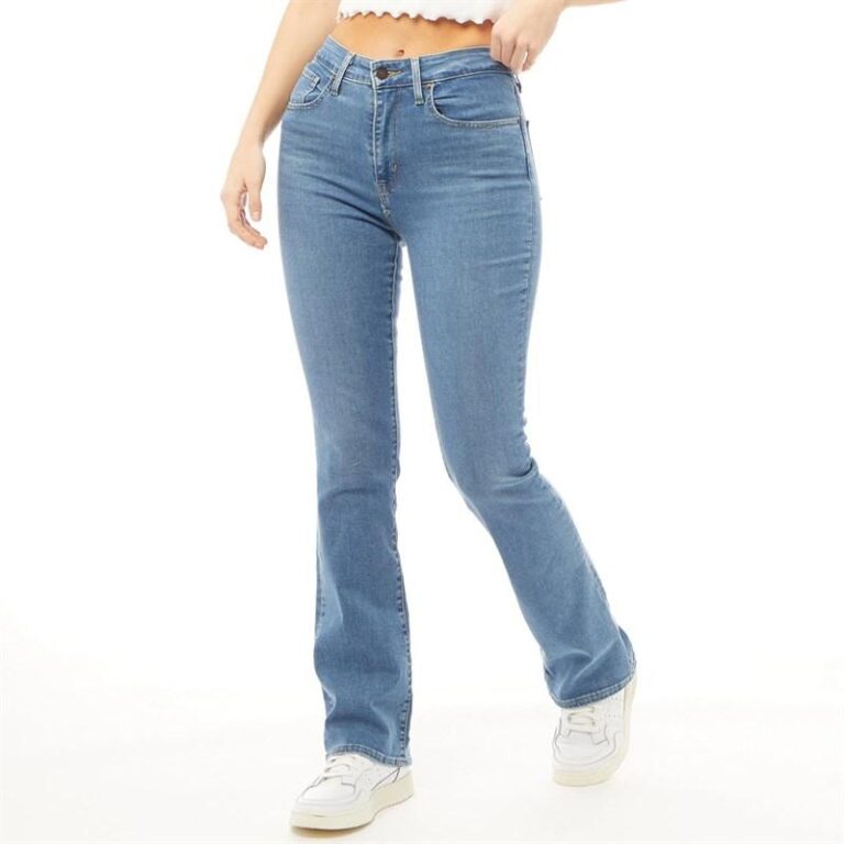 Czym są męskie jeansy bootcut i dlaczego warto je mieć w swojej szafie?