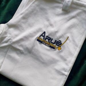 Wybór idealnych spodni do capoeira dla każdego miłośnika sztuk walki