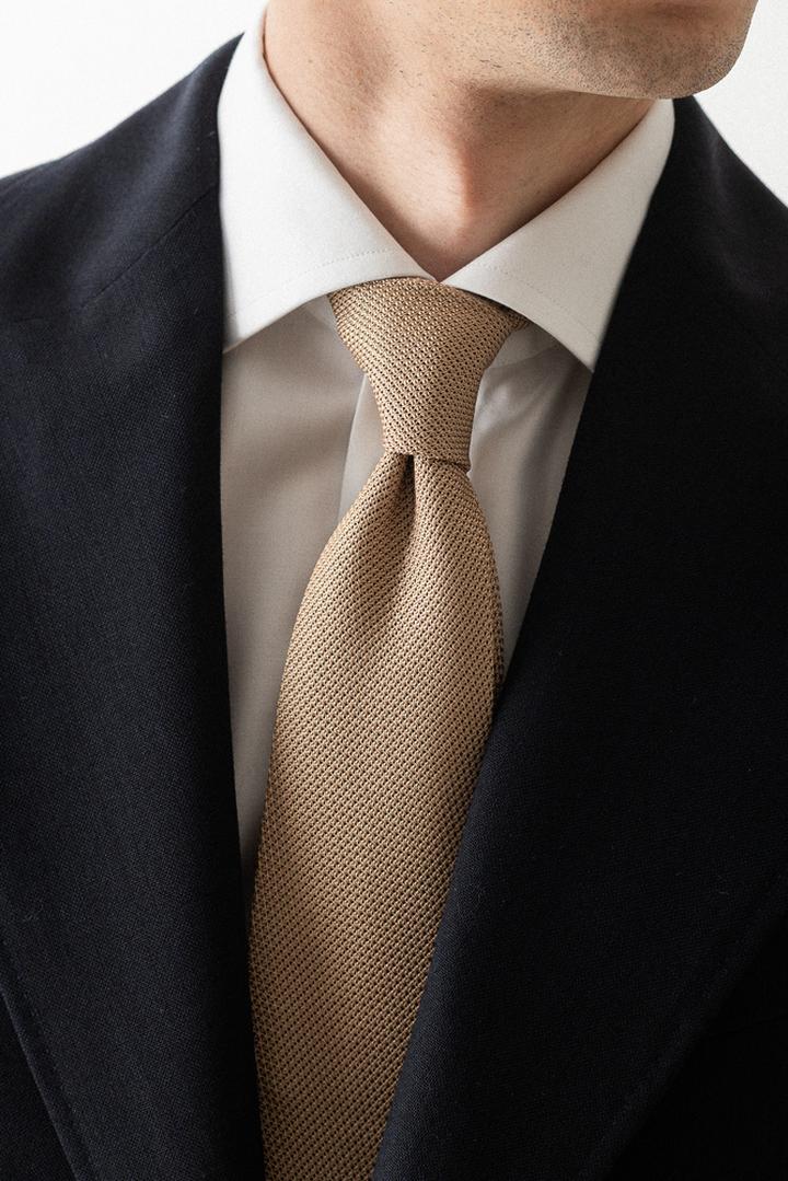 Najpopularniejsze węzły krawata