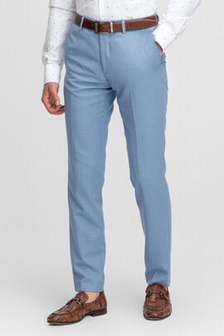 Stylizacje męskie casual i eleganckie