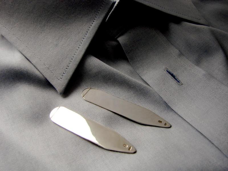 Skuteczne sposoby na usztywnienie kołnierzyka w koszuli, które musisz znać