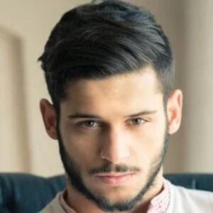 Stylowe poradniki: Jak ułożyć włosy męskie w prosty sposób?