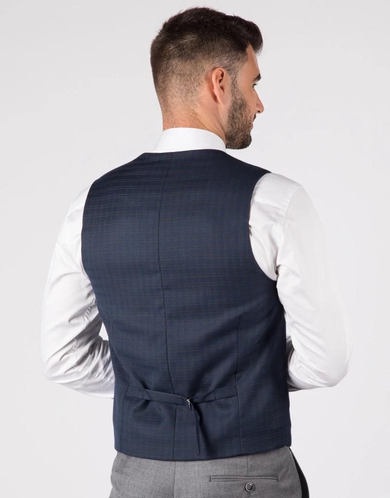 Najlepsze miejsca, gdzie kupić kamizelkę do garnituru i wyróżnić się w tłumie