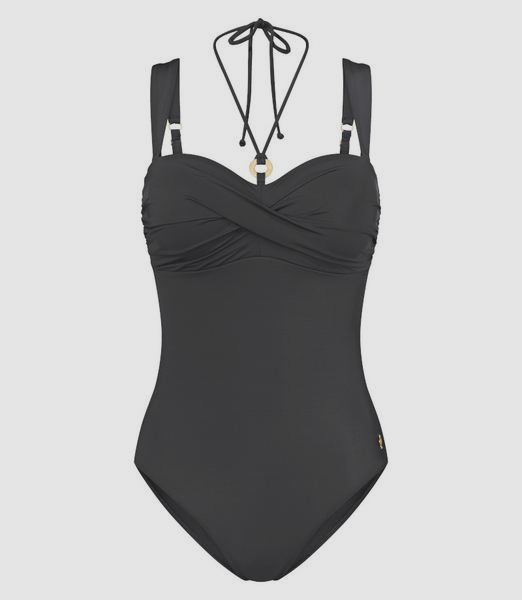 Odkryj idealny strój kąpielowy do figury, który podkreśli Twoje atuty