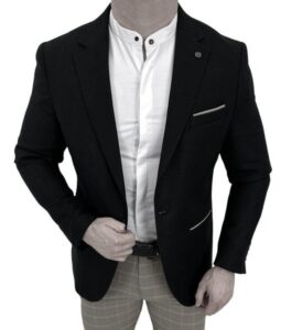 Jak elegancko zapinać marynarkę z 4 guzikami i wyglądać stylowo?